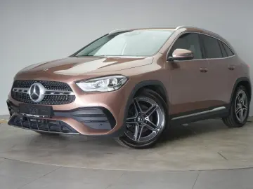 MERCEDES-BENZ GLA 220 d 4Matic 8G-DCT AMG Line Leder…