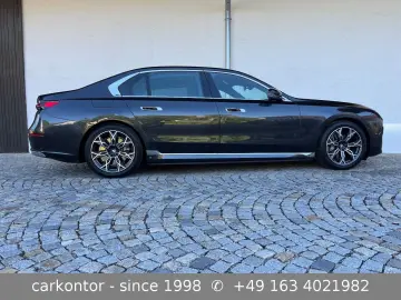 BMW i7 xDr. 60  LOUNGE SEATING AUT TÜREN FOND ENTERT