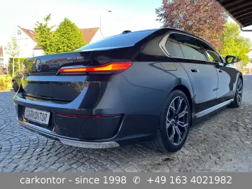 BMW i7 xDr. 60  LOUNGE SEATING AUT TÜREN FOND ENTERT