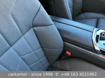 BMW i7 xDr. 60  LOUNGE SEATING AUT TÜREN FOND ENTERT