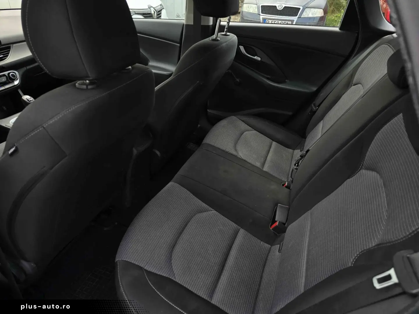 HYUNDAI i30 2021 — imagine 9