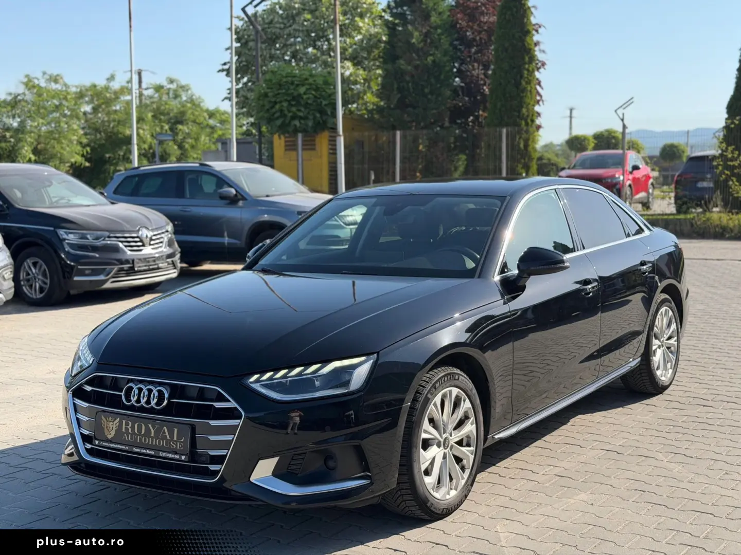 AUDI A4 2023
