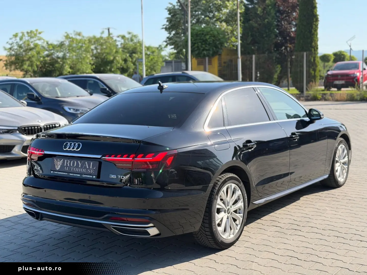 AUDI A4 2023 — imagine 4