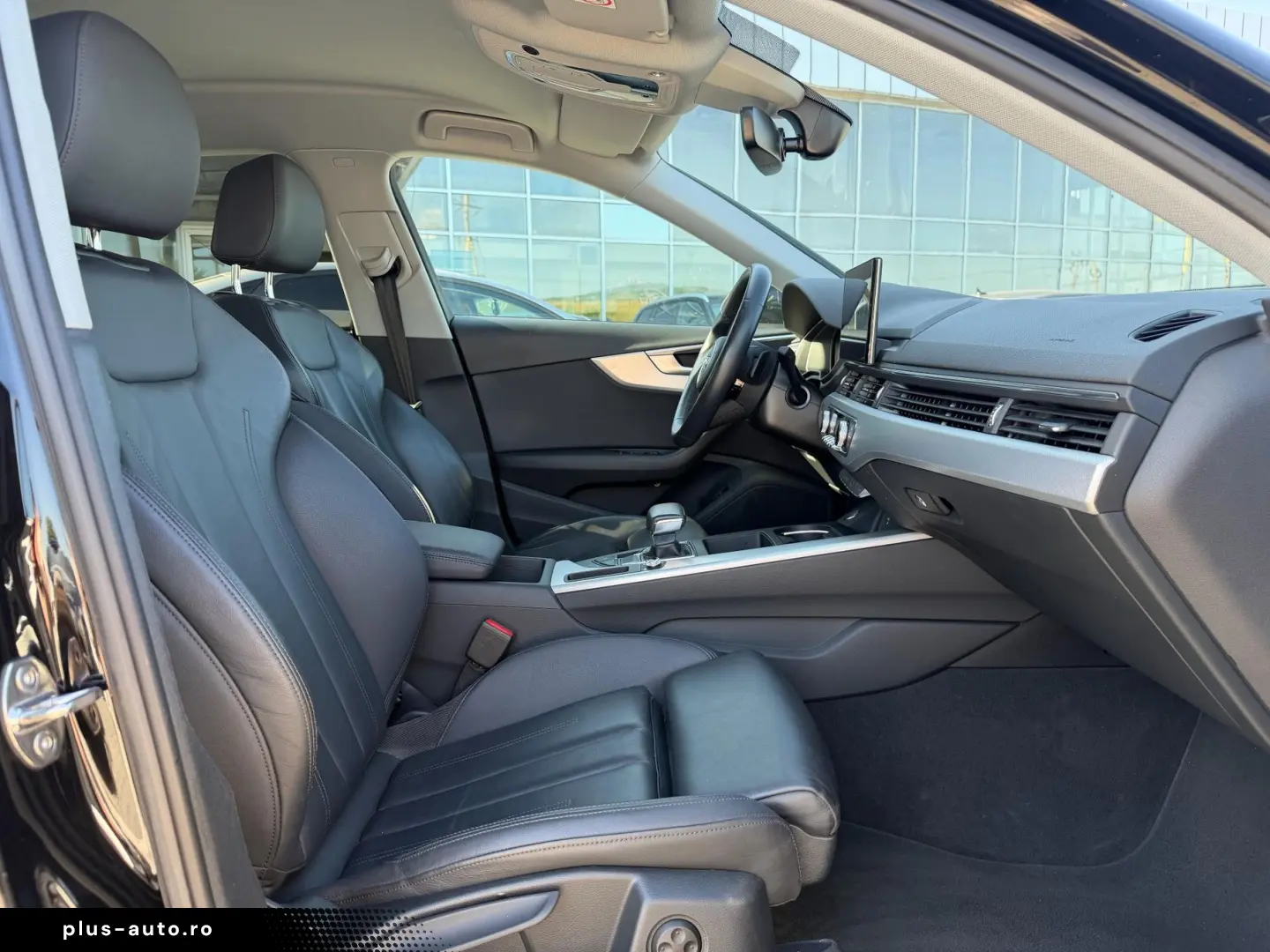 AUDI A4 2023 — imagine 15