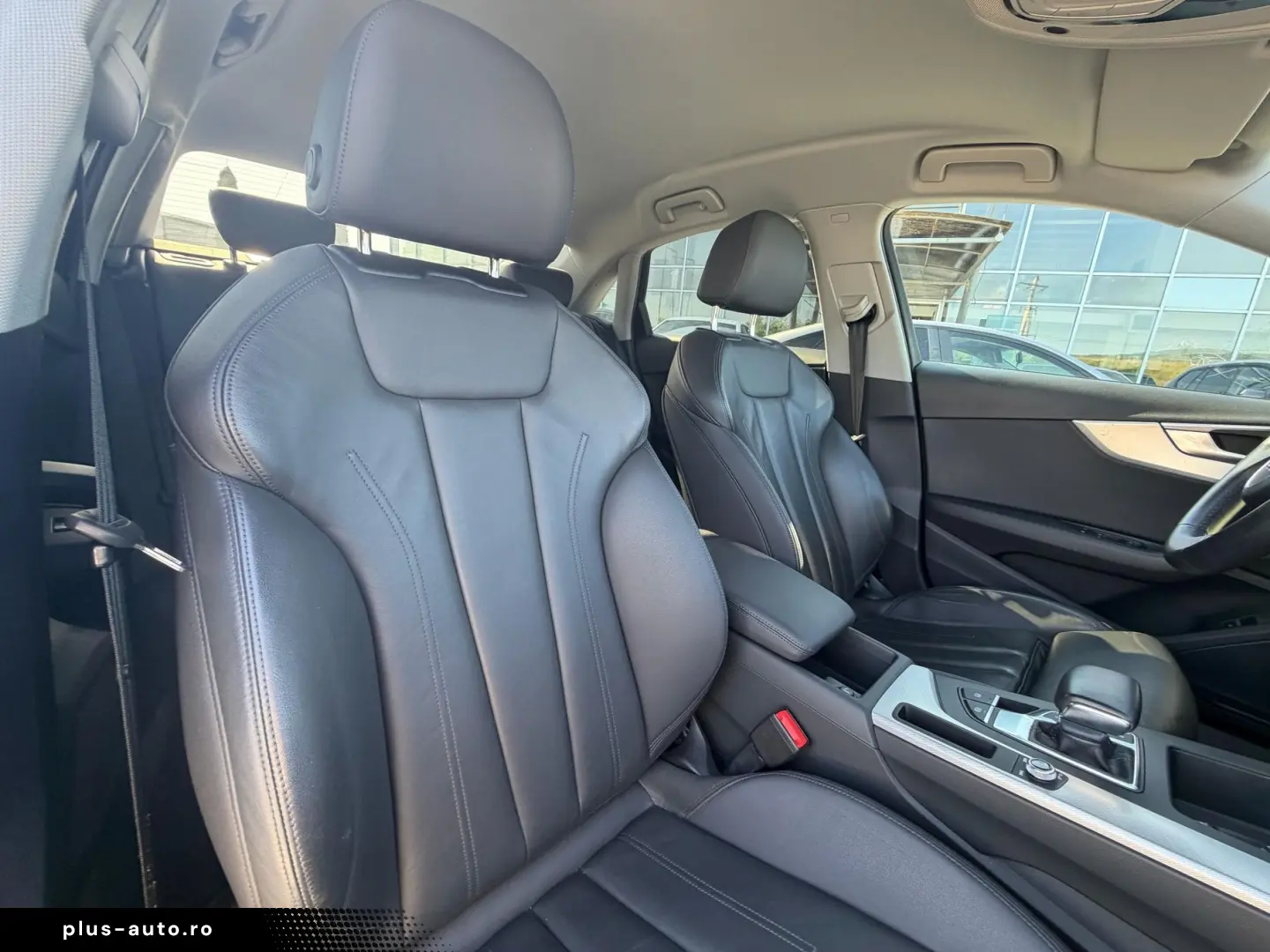 AUDI A4 2023 — imagine 16