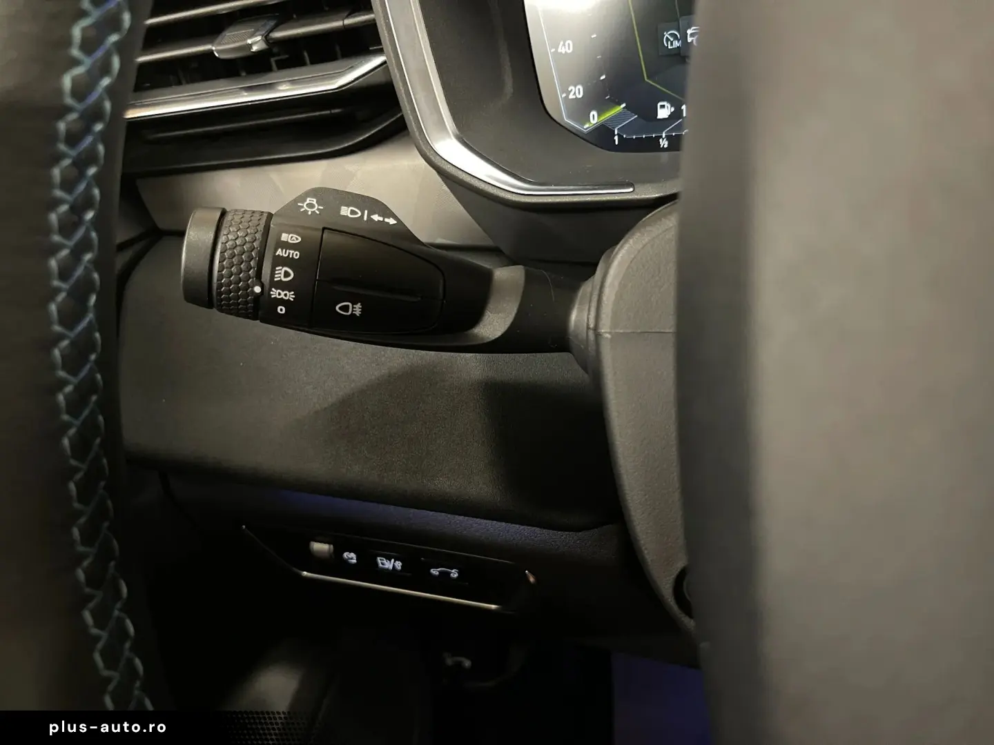 Lynk-Co 01