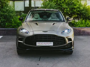 Aston Martin DBX707