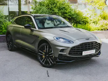 Aston Martin DBX707