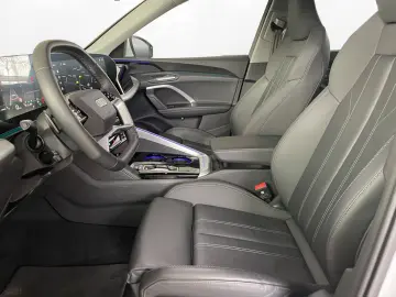 AUDI Q5 2.0 TFSI qu. AHK LED LM 19  Navi PDC RFK ACC