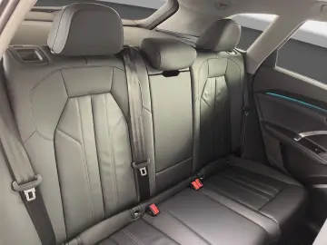 AUDI Q5 2.0 TFSI qu. AHK LED LM 19  Navi PDC RFK ACC