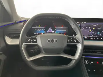 AUDI Q5 2.0 TFSI qu. AHK LED LM 19  Navi PDC RFK ACC
