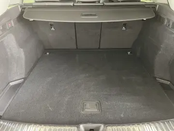 AUDI Q5 2.0 TFSI qu. AHK LED LM 19  Navi PDC RFK ACC