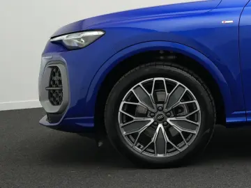 AUDI Q5 Sportback 2.0 TFSI 2x S line  AHK MATRIX 20&…