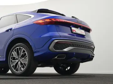 AUDI Q5 Sportback 2.0 TFSI 2x S line  AHK MATRIX 20&…