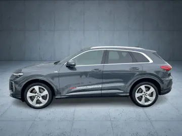 AUDI Q5 SUV TDI qu. S tr. S line neues Modell AHK