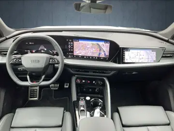 AUDI Q5 SUV TDI qu. S tr. S line neues Modell AHK