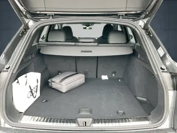 AUDI Q5 SUV TDI qu. S tr. S line neues Modell AHK