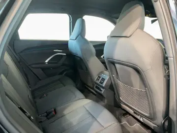 AUDI Q5 2.0 TFSI Quattro S-Line Navi Led Ahk Carplay
