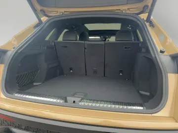 AUDI Q5 S-Line TFSI AHK MATRIX NAVI PANO NEUES MODELL