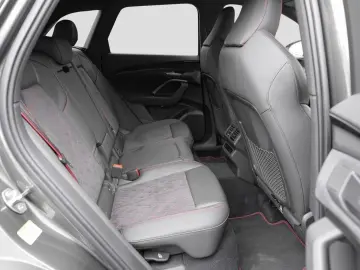 AUDI Q5 2.0 TDI S line edition one Tech pro AHK Matri