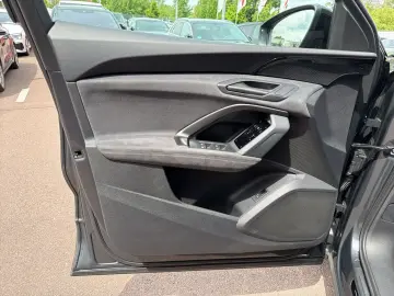 AUDI Q5 SUV TDI qu S line AHK Kameras Beifahrerdispla