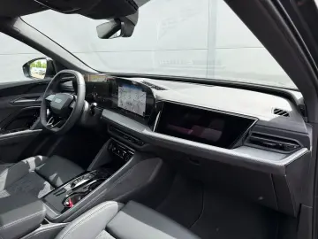 AUDI Q5 SUV TDI qu S line AHK Kameras Beifahrerdispla