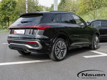AUDI Q5 edition one quattro S-tronic S-Line TECH PLUS
