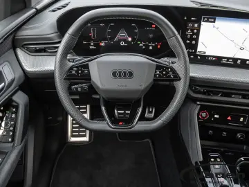 AUDI Q5 edition one quattro S-tronic S-Line TECH PLUS