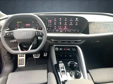 AUDI Q5 40 TDI S-tronic S line quattro AHK ACC NAVI S