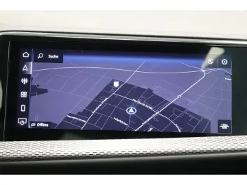 AUDI Q5 2.0 TDI quattro S-line S-tronic Navi LED AHK