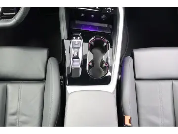 AUDI Q5 2.0 TDI quattro S-line S-tronic Navi LED AHK
