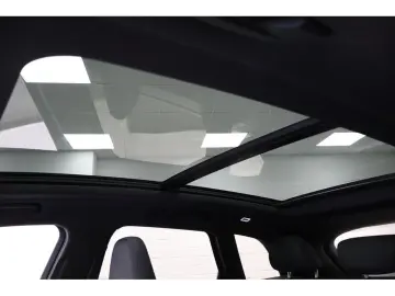 AUDI Q5 2.0 TDI quattro S-line S-tronic Navi LED AHK