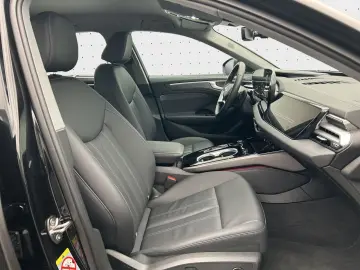 AUDI A6 Avant TFSI Navi LED HUD B&O PDC Virtual Cockp