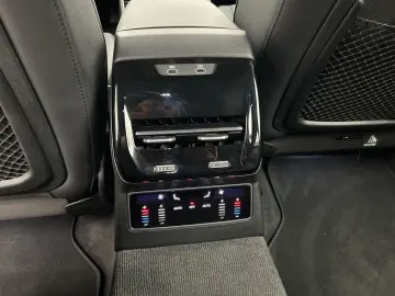 AUDI A6 Avant TFSI Navi LED HUD B&O PDC Virtual Cockp