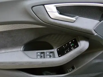 AUDI A5 Limousine TFSI quattro S tronic S line MATRIX