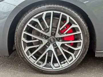 AUDI A5 Limousine e-hybrid qu PANO B&O LEDER MASSAGE