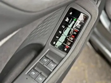 AUDI A5 Limousine e-hybrid qu PANO B&O LEDER MASSAGE