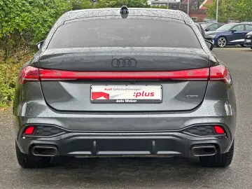 AUDI A5 Limousine e-hybrid qu PANO B&O LEDER MASSAGE