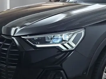 AUDI Q3 S line AHK Navi LED Allwetter Komfortpaket Vi