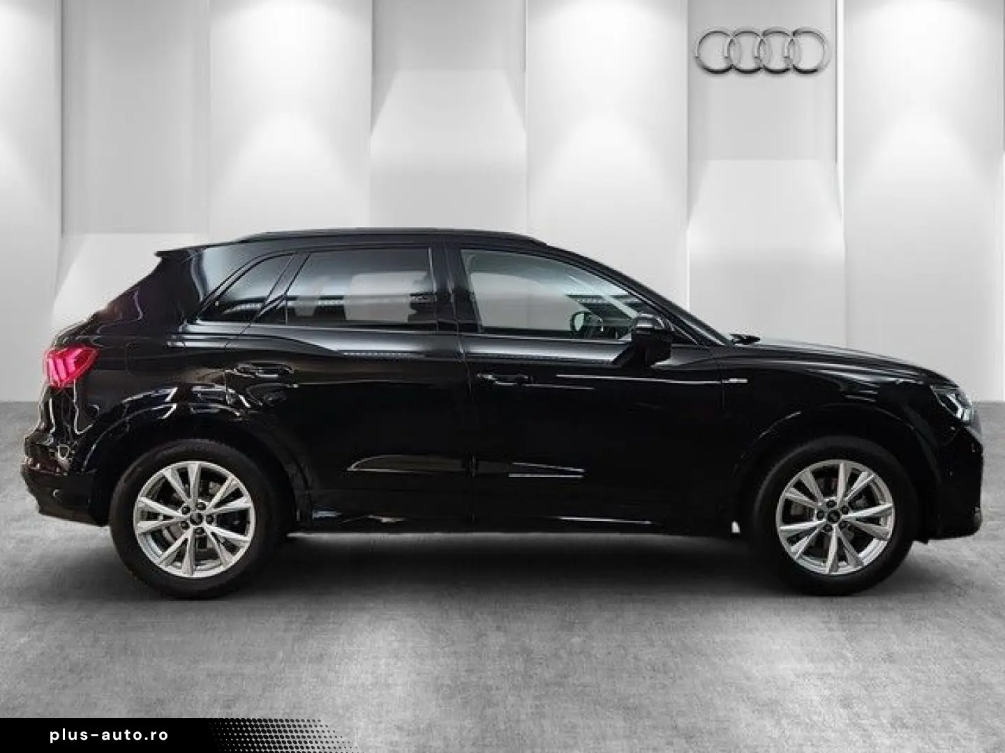 AUDI Q3 S line AHK Navi LED Allwetter Komfortpaket Vi