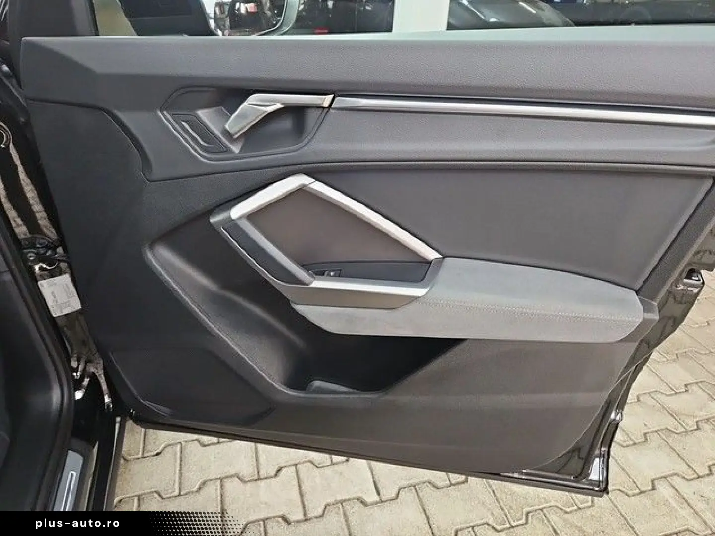 AUDI Q3 S line AHK Navi LED Allwetter Komfortpaket Vi