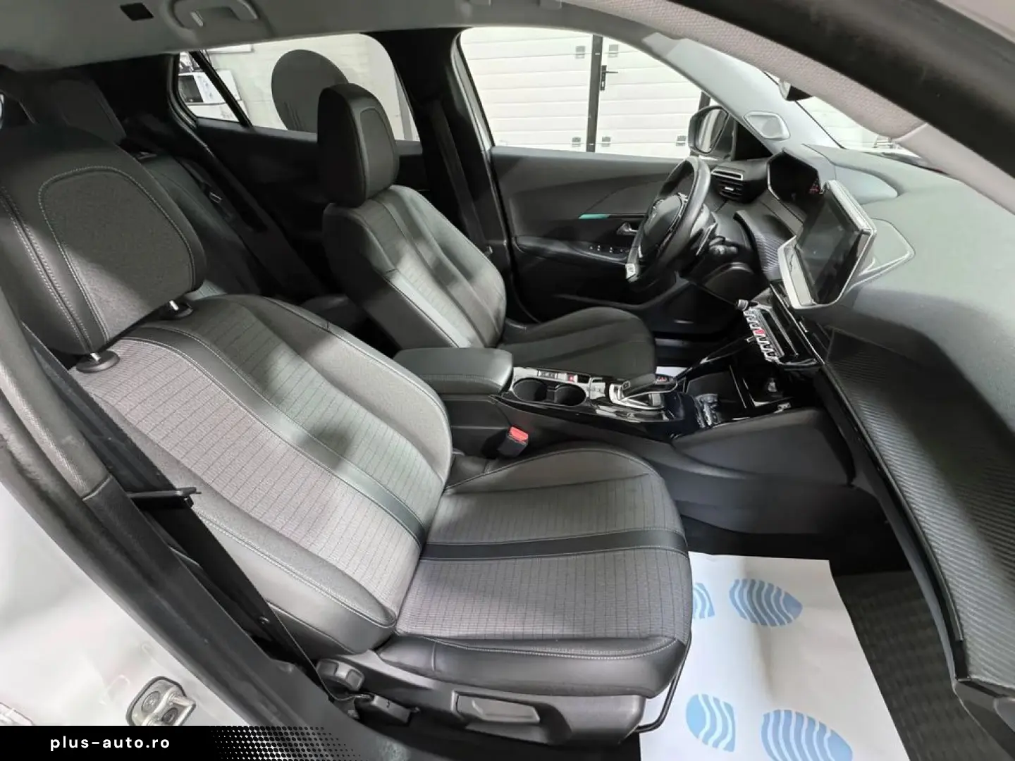 Peugeot 2008 1.5 BlueHDI EAT8 STT GT