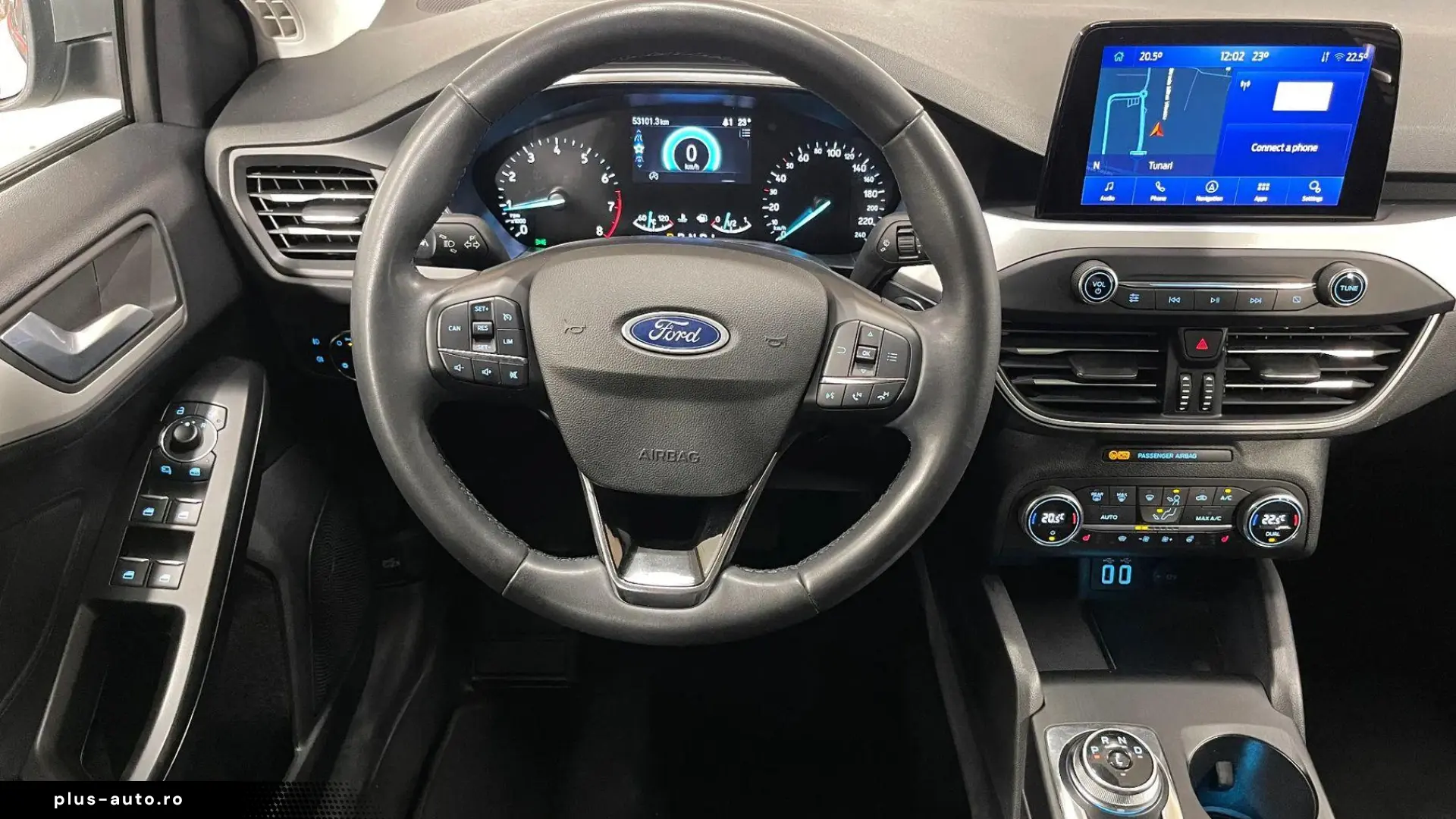 FORD Focus 2022 — imagine 5