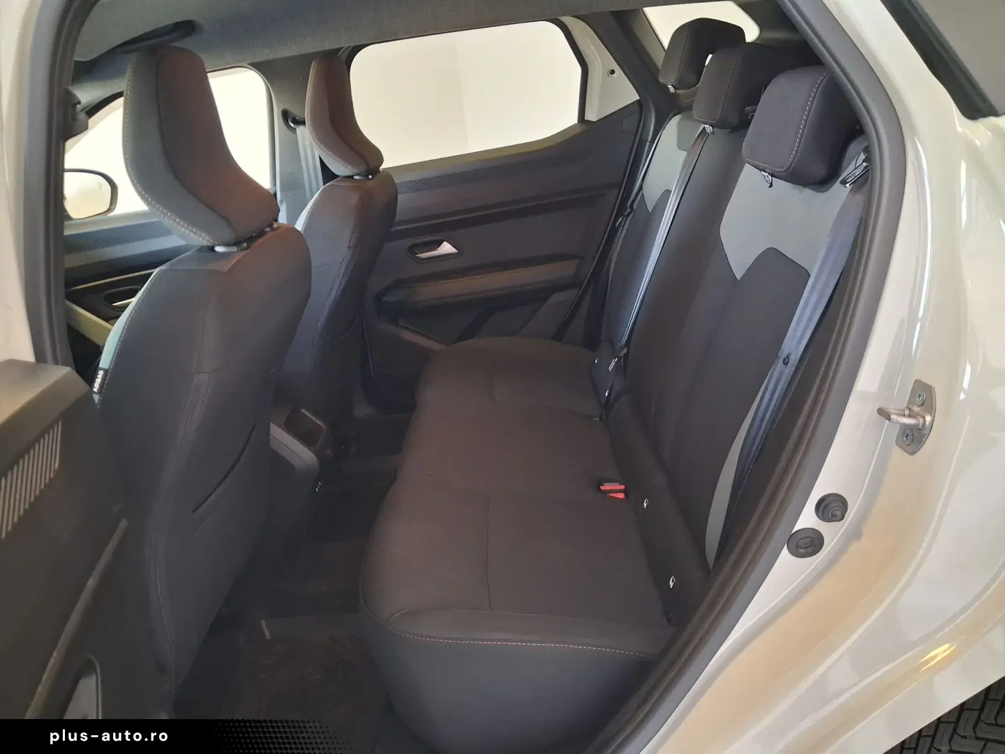 Dacia Duster tce 130 4x4 manuala 21000 km 2024 22300 euro