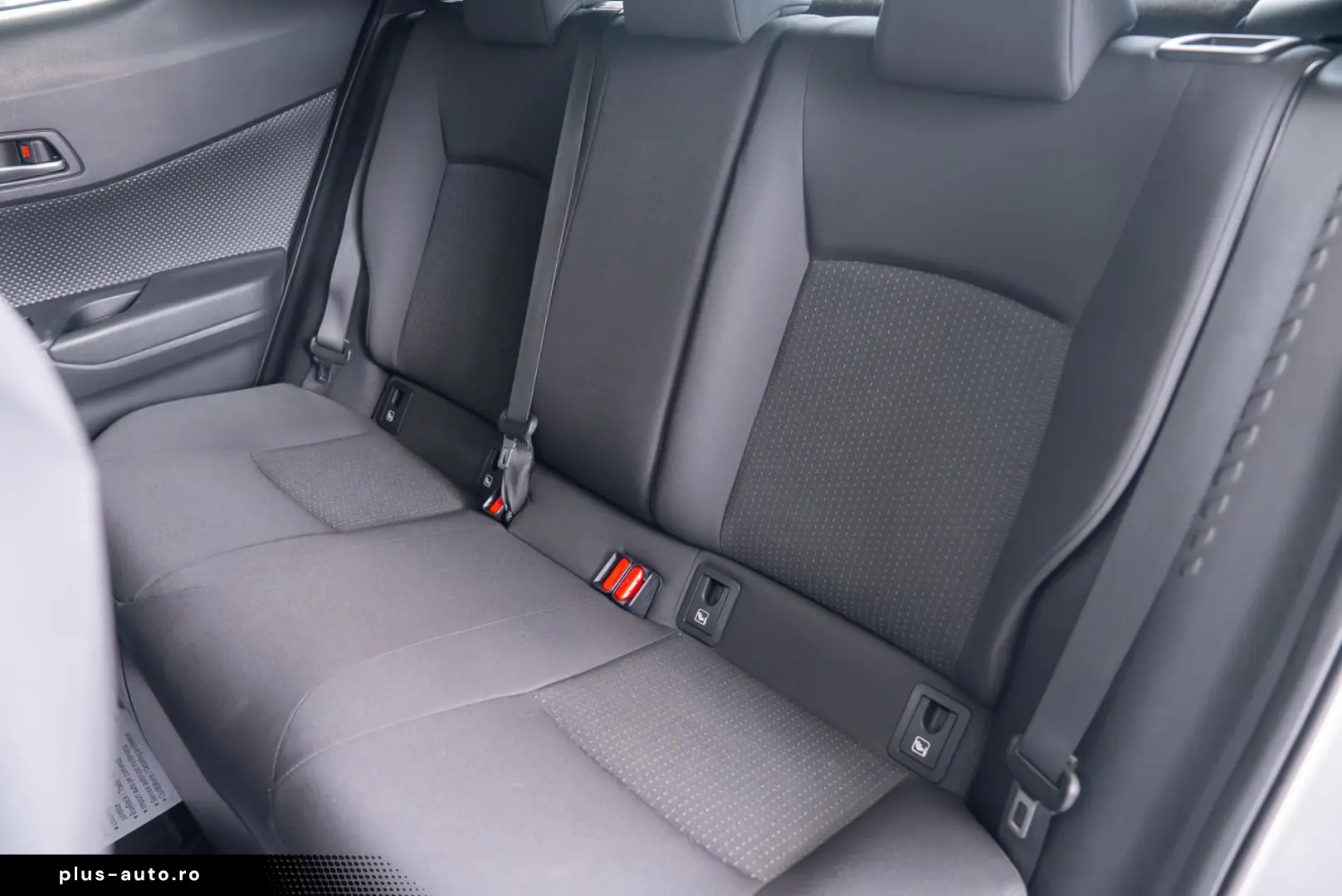 Toyota C-HR 1.8 16V Efficiency Hybrid