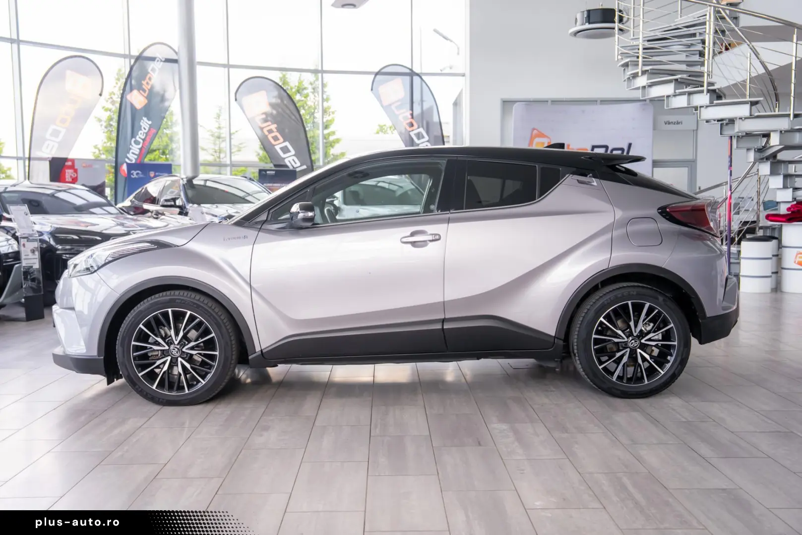 Toyota C-HR 1.8 16V Efficiency Hybrid