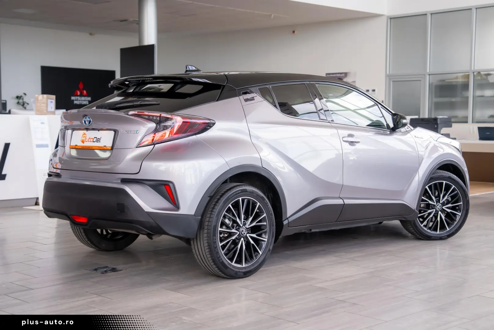 Toyota C-HR 1.8 16V Efficiency Hybrid