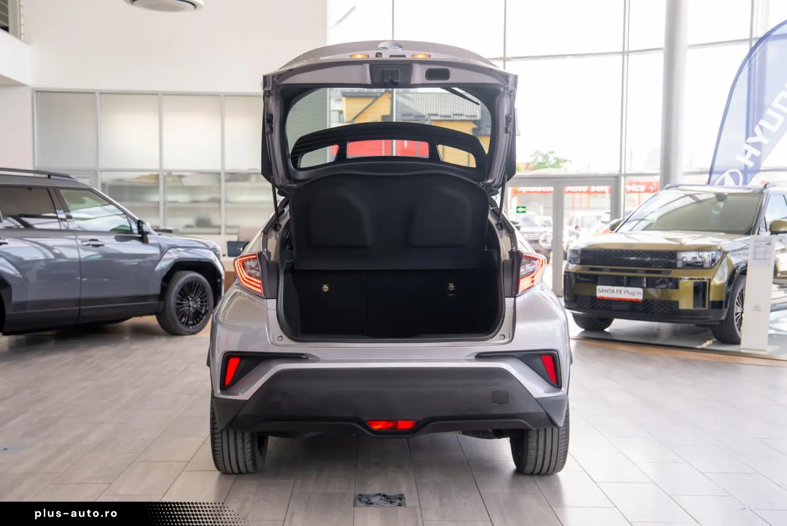 Toyota C-HR 1.8 16V Efficiency Hybrid