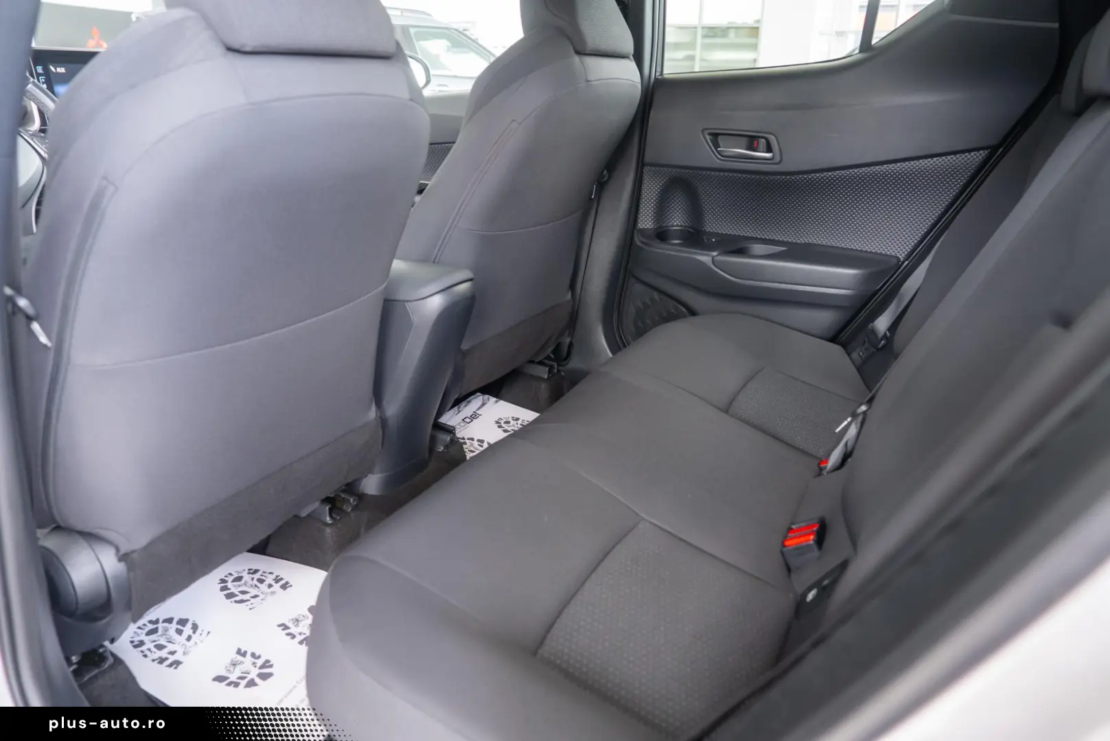 Toyota C-HR 1.8 16V Efficiency Hybrid