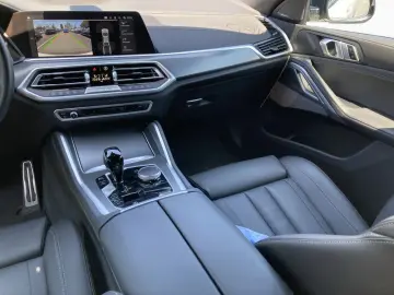 BMW X6 30d xDr MSP HUD Laser IcGlow DAProf H&K Panoramic
